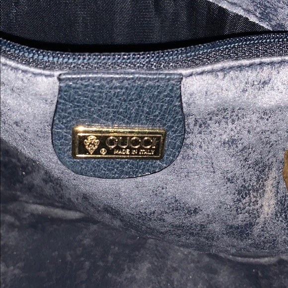 SOLD Authentic Vintage Gucci Handbag SOLD - Picture 4 of 8